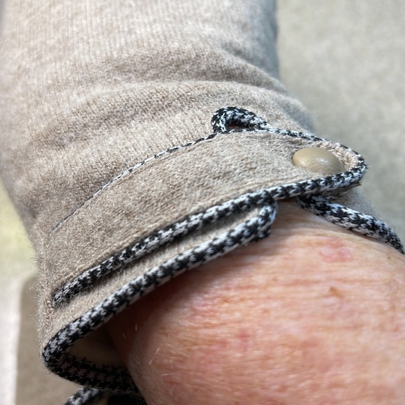 HOUNDSTOOTH GLOVES 🧤 BEIGE BLACK / WHITE LOVE ❤️ THE LITTLE TOUCH HOUNDSTOOTH. - Picture 9 of 9